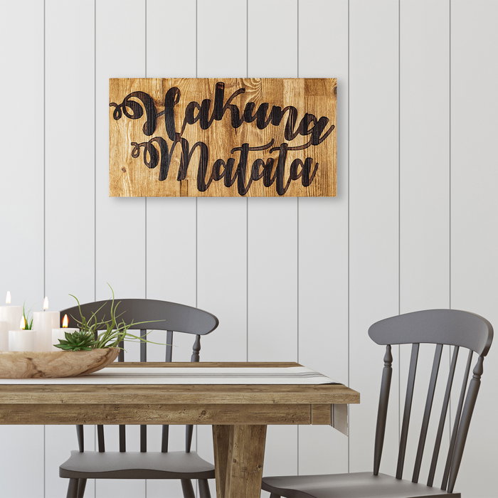Wallity Hakuna Matata Motto Escultura de Pared de Madera Nogal y Negro